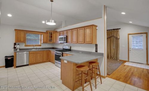 338 New Central Ave, Jackson Twp NJ 08527-2952 exterior