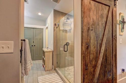 1401 Forrest Ave, Atlanta GA 30344-2709 exterior