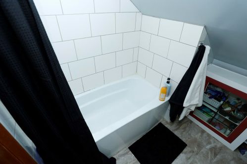 3472 Fratney St, Milwaukee WI 53212-2241 exterior