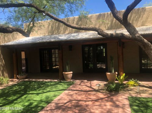 5375 Presidio Rd, Tucson, AZ 85712-1375