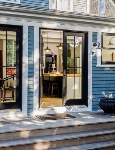 39 Orch Ave, Providence RI 02906-5514 exterior