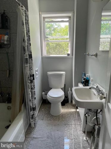 302 Cattell Ave, Camden NJ 08107-2335 exterior