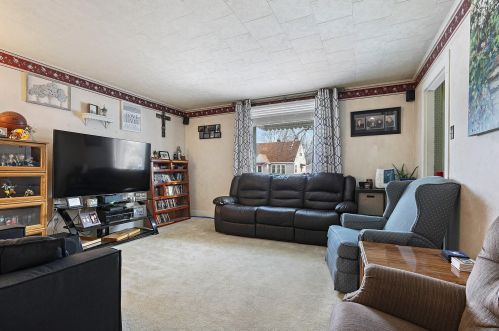 1328 20 St, Manitowoc WI 54220-5643 exterior