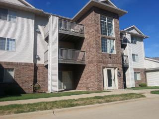 3105 Michelle Ct, Cedar Rapids IA  52404-3116 exterior