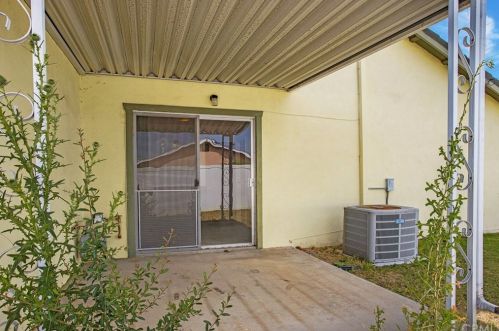 1849 Rolling Hl Dr, Fullerton CA 92835-2250 exterior