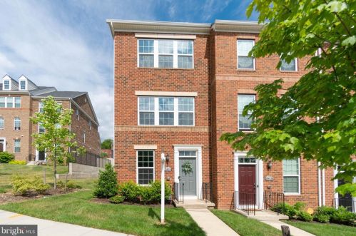 3414 10th Pl, Washington, DC 20032-5918