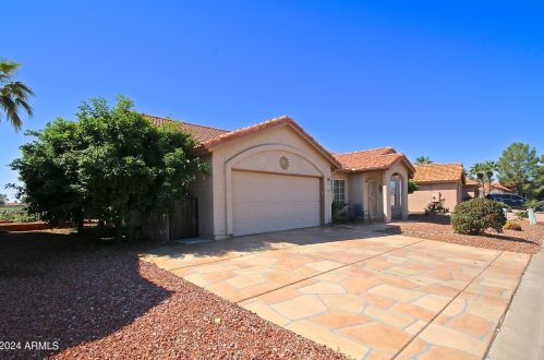 1541 Augusta Ave, Chandler AZ  85249-4087 exterior