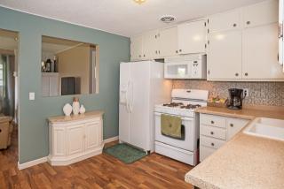 1021 Diffley Rd, Saint Paul, MN 55123-1504