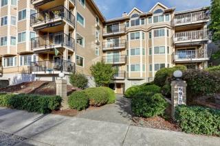 11012 Occidental Ave, Seattle WA  98168-1404 exterior