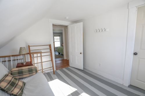 5 Perkins St, Concord NH 03301-4520 exterior