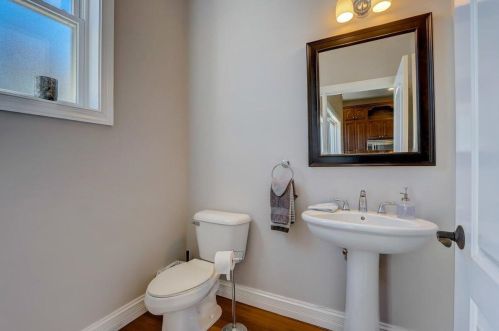 513 Reservoir Ave, Milwaukee WI 53212-3723 exterior