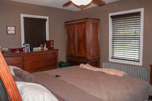 30 Leyden St, Huntington Station NY 11746-1824 exterior