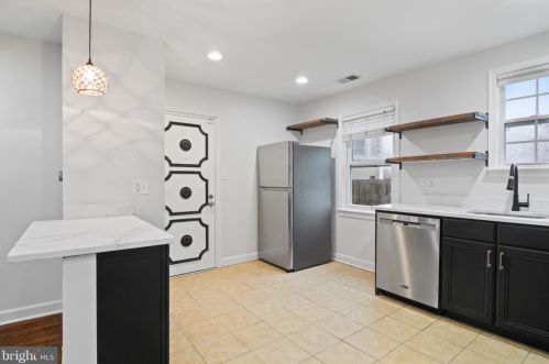 5120 Jay St, Washington DC 20019-5529 exterior