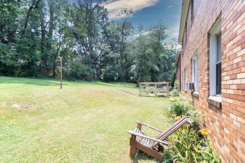 132 Mount Lebanon Blvd, Pittsburgh PA 15234-1243 exterior