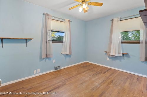 22 Castle Ave, Jackson Twp NJ 08527-2513 exterior