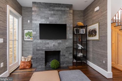 3137 O St, Washington DC 20020-3620 exterior