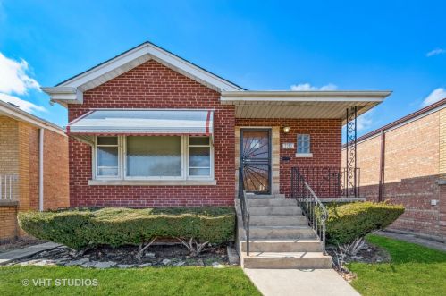 7310 Wolcott Ave, Chicago, IL 60626-1521