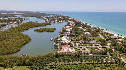 275 Champney Bay Ct, Naples FL 34102-7952 exterior