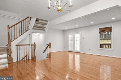 7977 Brightmeadow Ct, Ellicott MD 21043-7937 exterior