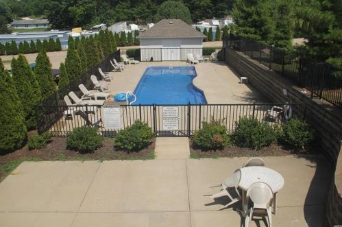 1710 Lexington Pl, Herculaneum MO 63048-1593 exterior