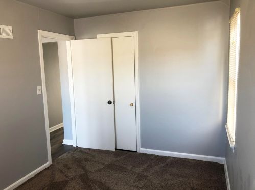 8011 Burleigh St, Milwaukee WI 53222-4918 exterior