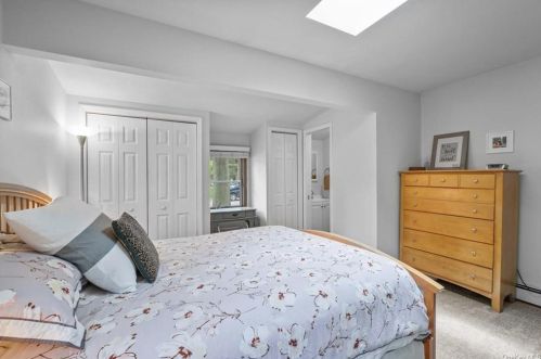 24 Tamarack Hl Dr, Poughkeepsie NY 12603-1112 exterior