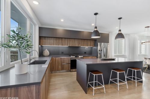 2528 Polk St, Chicago IL 60612-4126 exterior