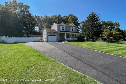 24 Anita Dr, Jackson Twp NJ 08527-4901 exterior
