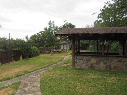 2419 Coffin St, Denison TX 75020-7209 exterior