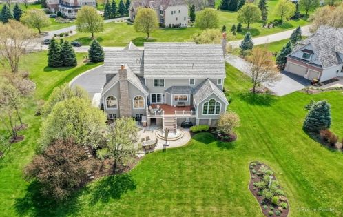 5612 Meadowbrook Ln, Bull Valley IL 60014-3009 exterior