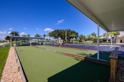 5675 Travelers Way, Fort Pierce FL 34982-4058 exterior