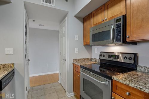 275 13th St, Atlanta GA 30309-3618 exterior