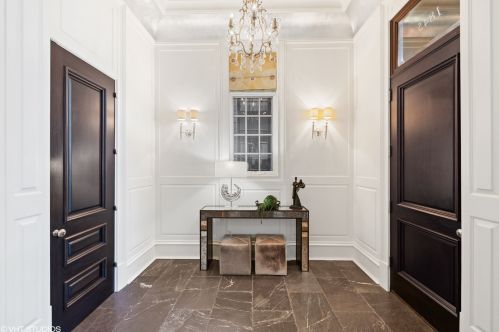 1845 Orch St, Chicago IL 60614-5106 exterior