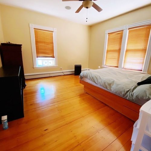 54 Grand View Ave, Quincy MA  02170-3302 exterior