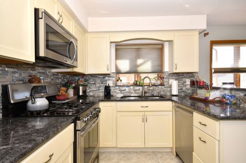 2616 74 Ct, Chicago IL 60707-3730 exterior