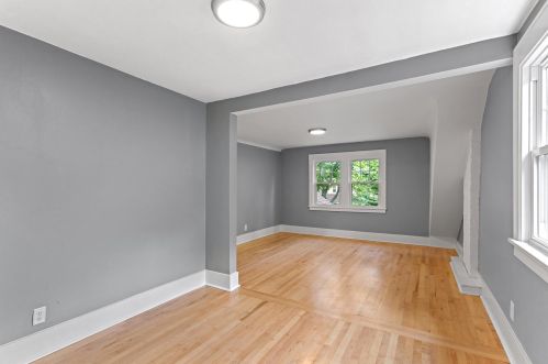 4305 Farwell Ave, Milwaukee WI  53211-1758 exterior