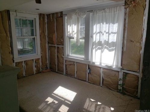 428 Storms Rd, Valley Cottage NY 10989-1213 exterior