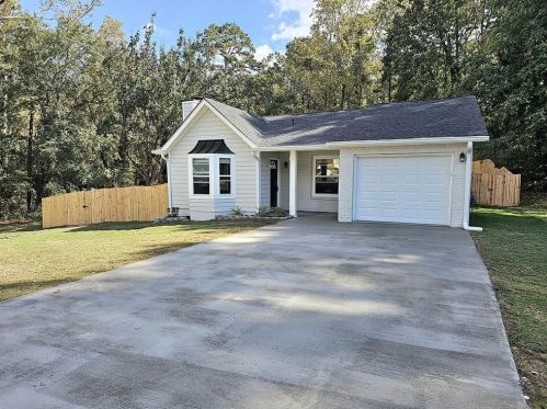 2061 Marbut Forest Dr, Lithonia GA  30058-7827 exterior