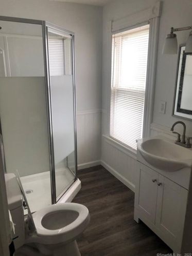 33 Sunrise Ave, New Britain CT  06051-2120 exterior