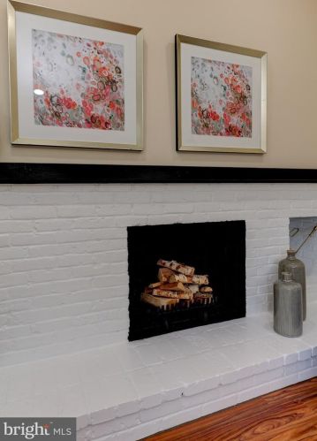 4513 Apple Tree Dr, Alexandria VA  22310-2901 exterior