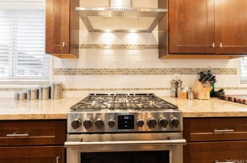 1352 Hill Ave, Fullerton CA 92833-4010 exterior