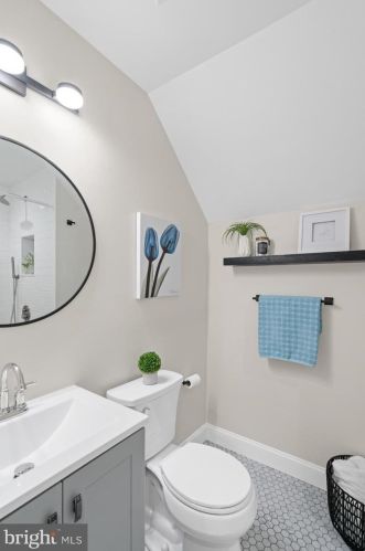 1634 Monroe St, Washington DC 20010-1803 exterior