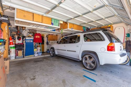 1042 Walnut St, Tustin CA 92780-4642 exterior