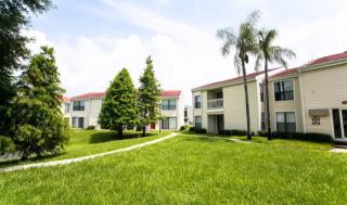 2211 Fitness Club Way, Tampa FL  33612-5138 exterior