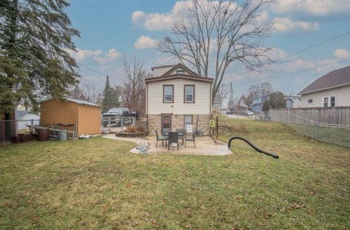 1632 94th St, Milwaukee WI  53214-4113 exterior