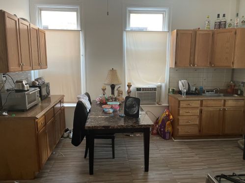 2015 21st Pl, Chicago IL 60608-4159 exterior