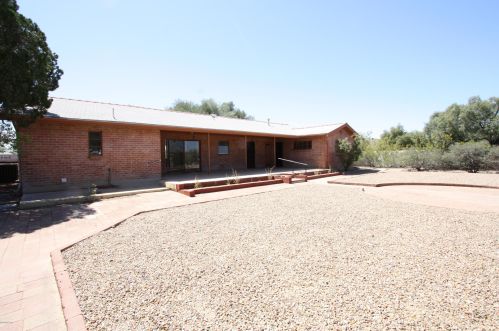 1729 Lind Rd, Tucson AZ  85719-2340 exterior