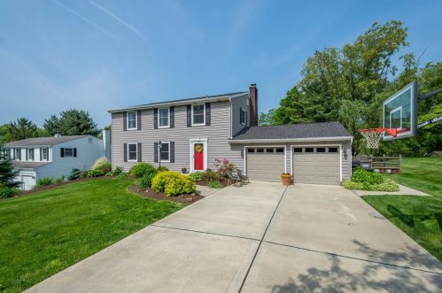 1658 Red Mill Dr, Pittsburgh, PA 15241-2826