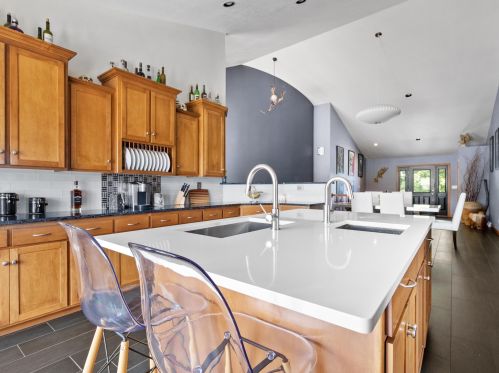 4709 Veranda Ct, Manitowoc WI 54220-8358 exterior