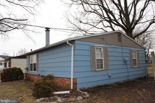 102 Glen Rd, Glen Burnie, MD 21060-6915